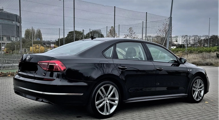 Volkswagen Passat cena 65800 przebieg: 105000, rok produkcji 2017 z Sopot małe 67